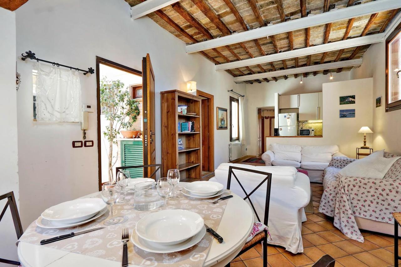 Lungaretta 97 Apartment Rome Bagian luar foto